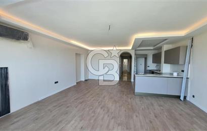 Alsancak Kordon'da Deniz Manzaralı, Tadilatlı 3+1 Kiralık Daire