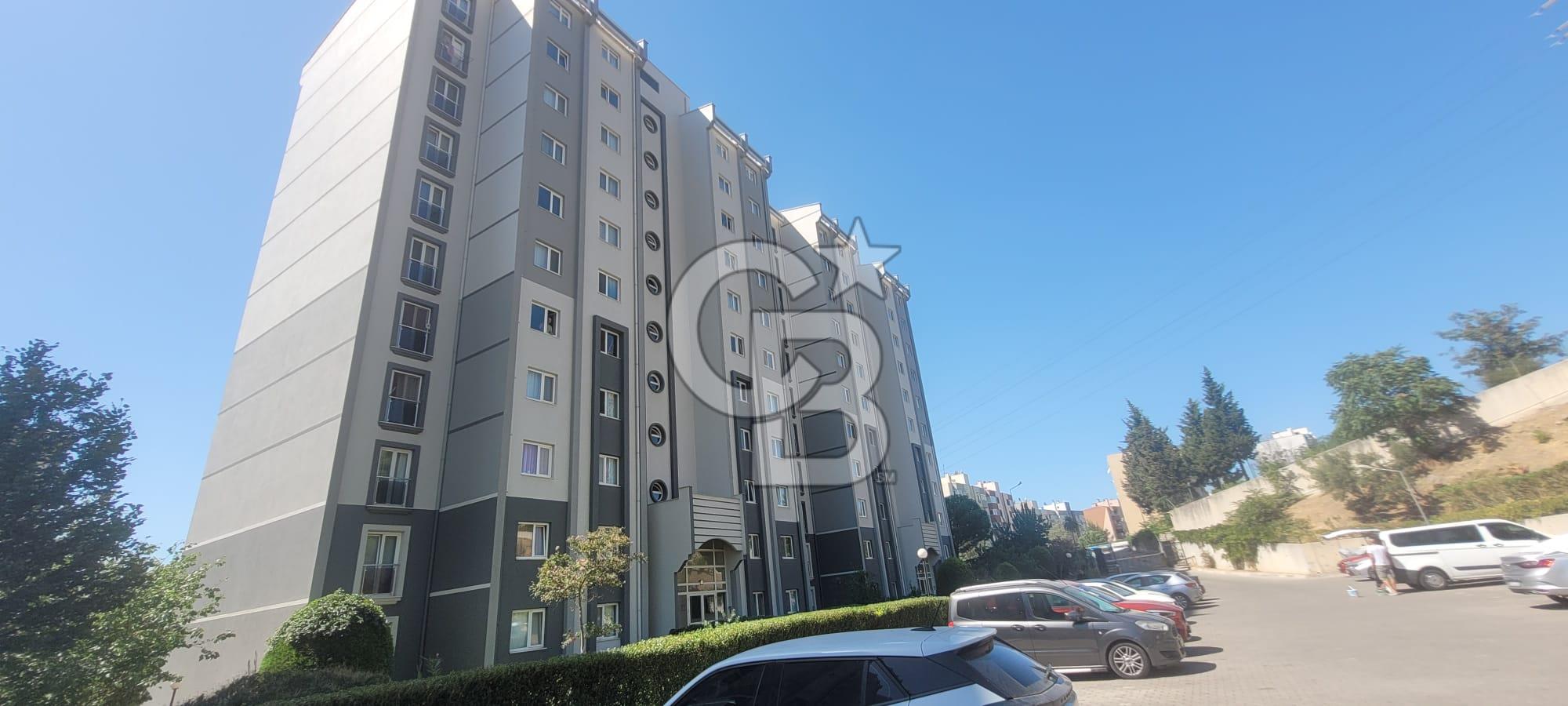Oyak sitesinde full deniz manzaralı kiralık daire.