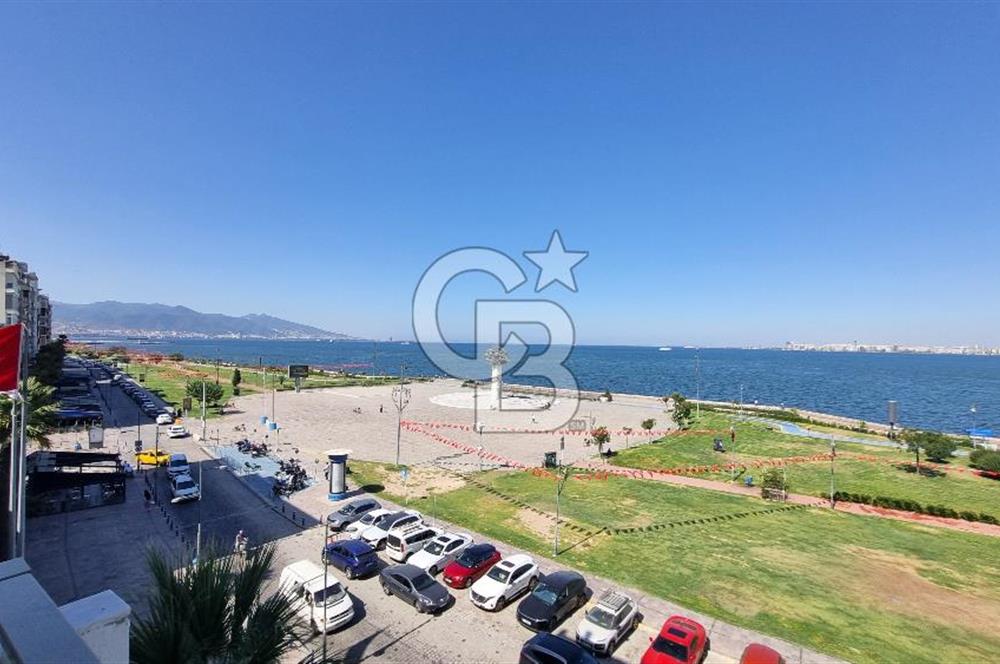 Alsancak Kordon'da Deniz Manzaralı, Tadilatlı 3+1 Kiralık Daire