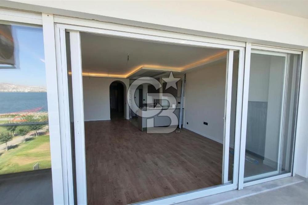 Alsancak Kordon'da Deniz Manzaralı, Tadilatlı 3+1 Kiralık Daire