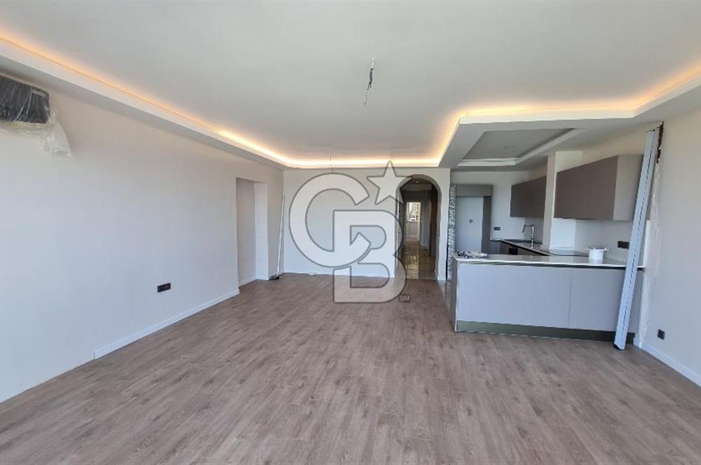 Alsancak Kordon'da Deniz Manzaralı, Tadilatlı 3+1 Kiralık Daire