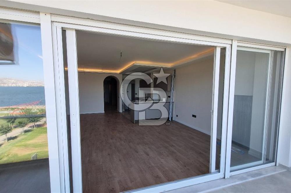 Alsancak Kordon'da Deniz Manzaralı, Tadilatlı 3+1 Kiralık Daire