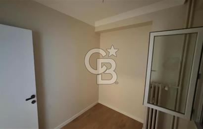 Alsancak Kordon'da Deniz Manzaralı, Tadilatlı 3+1 Kiralık Daire