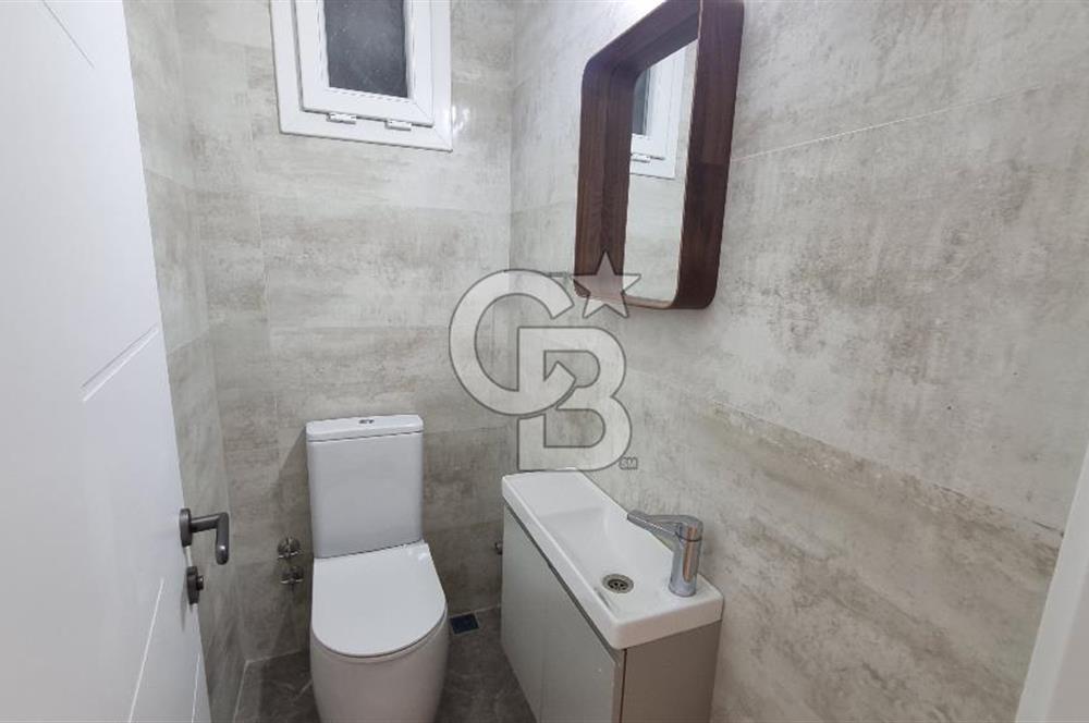 Alsancak Kordon'da Deniz Manzaralı, Tadilatlı 3+1 Kiralık Daire