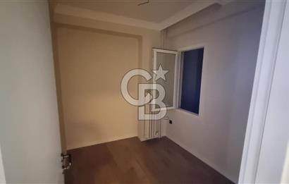 Alsancak Kordon'da Deniz Manzaralı, Tadilatlı 3+1 Kiralık Daire