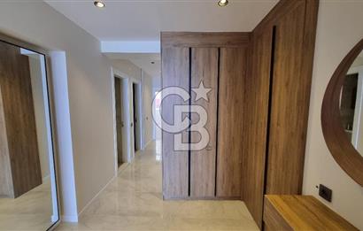 Alsancak Kordon'da Deniz Manzaralı, Tadilatlı 3+1 Kiralık Daire