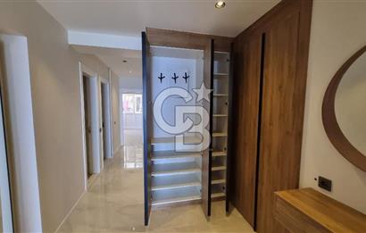 Alsancak Kordon'da Deniz Manzaralı, Tadilatlı 3+1 Kiralık Daire