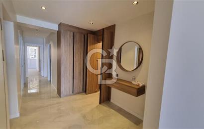 Alsancak Kordon'da Deniz Manzaralı, Tadilatlı 3+1 Kiralık Daire