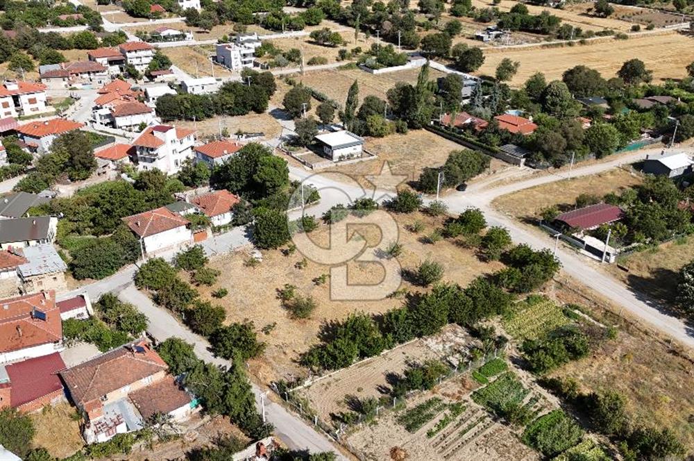 Cankurtaran Mah. Köy İçinde 1000 m² Satılık Köşe Arsa