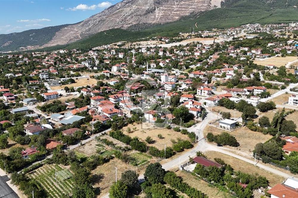 Cankurtaran Mah. Köy İçinde 1000 m² Satılık Köşe Arsa