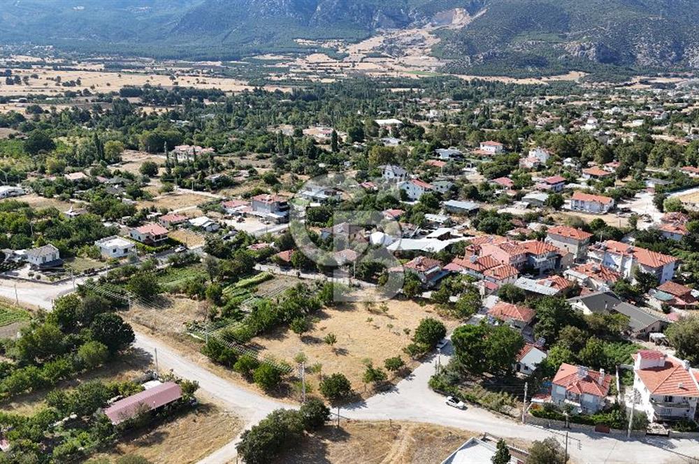 Cankurtaran Mah. Köy İçinde 1000 m² Satılık Köşe Arsa
