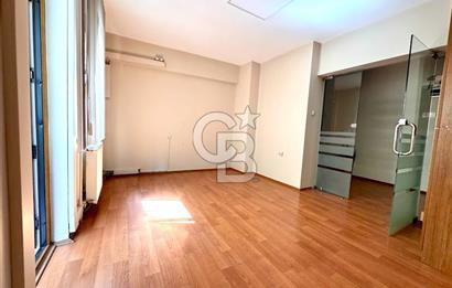 AŞAĞI ÖVEÇLER'DE ÖN CEPHE GENİŞ 5+1 KİRALIK İŞYERİ