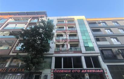 EVONADAN MURADİYE PAZAR YERİ KARŞISI TERASLI 3. KAT 1+1 DAİRE