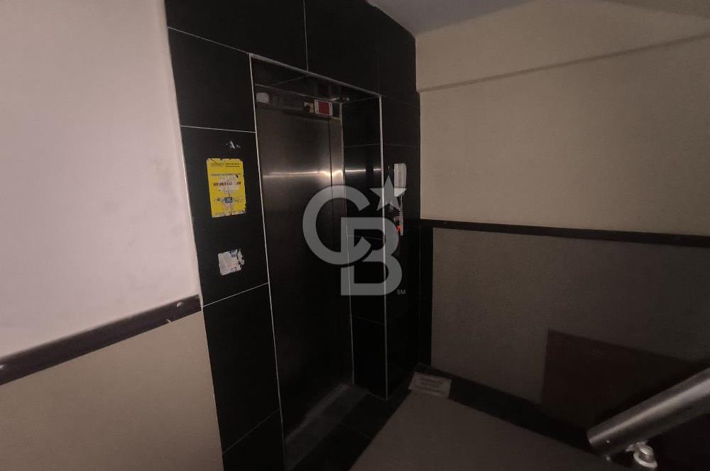 EVONADAN MURADİYE PAZAR YERİ KARŞISI TERASLI 3. KAT 1+1 DAİRE