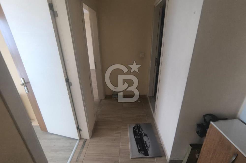 EVONADAN MURADİYE PAZAR YERİ KARŞISI TERASLI 3. KAT 1+1 DAİRE