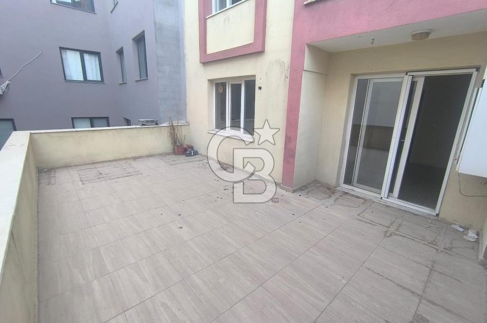 EVONADAN MURADİYE PAZAR YERİ KARŞISI TERASLI 3. KAT 1+1 DAİRE