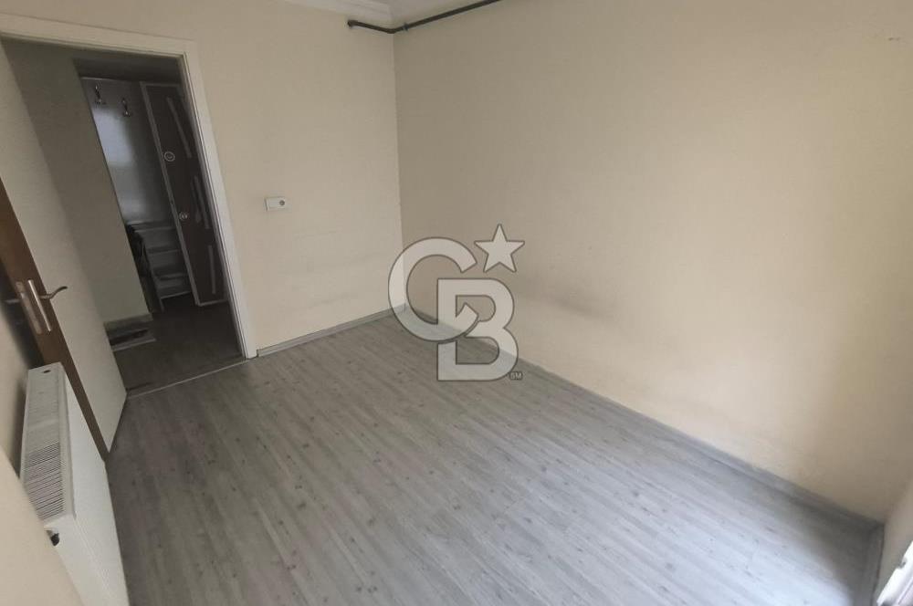 EVONADAN MURADİYE PAZAR YERİ KARŞISI TERASLI 3. KAT 1+1 DAİRE
