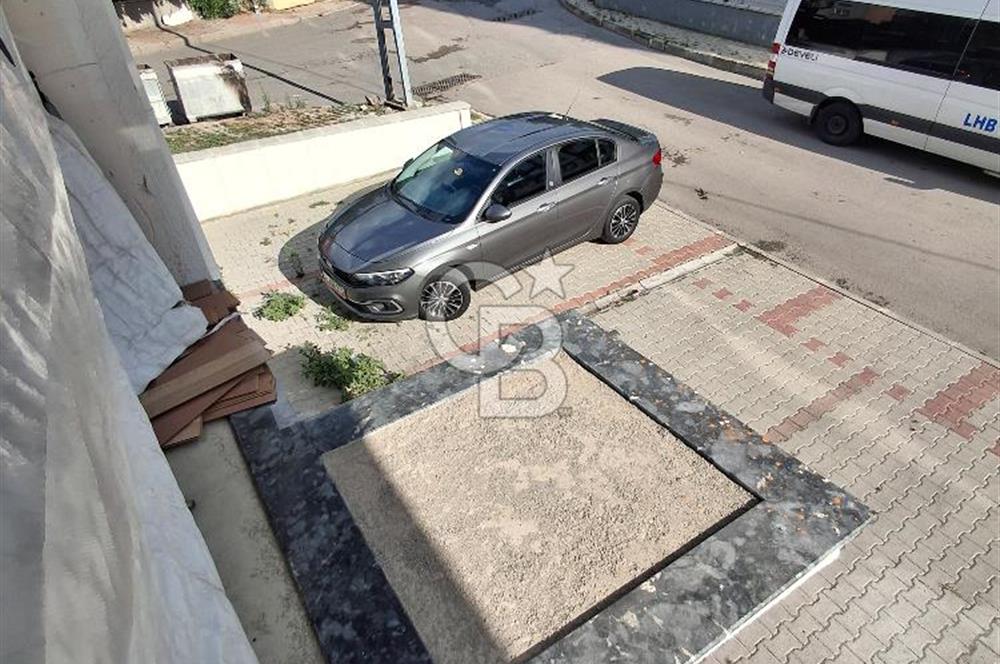 SULTANBEYLİ AHMET YESEVİ DE SATILIK 350 M² DEPO VE GARAJLI DÜKKAN 
