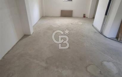 SULTANBEYLİ AHMET YESEVİ DE SATILIK 350 M² DEPO VE GARAJLI DÜKKAN 