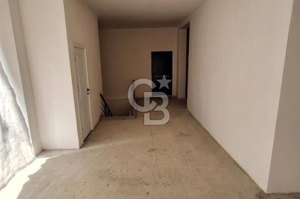 SULTANBEYLİ AHMET YESEVİ DE SATILIK 350 M² DEPO VE GARAJLI DÜKKAN 