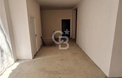 SULTANBEYLİ AHMET YESEVİ DE SATILIK 350 M² DEPO VE GARAJLI DÜKKAN 