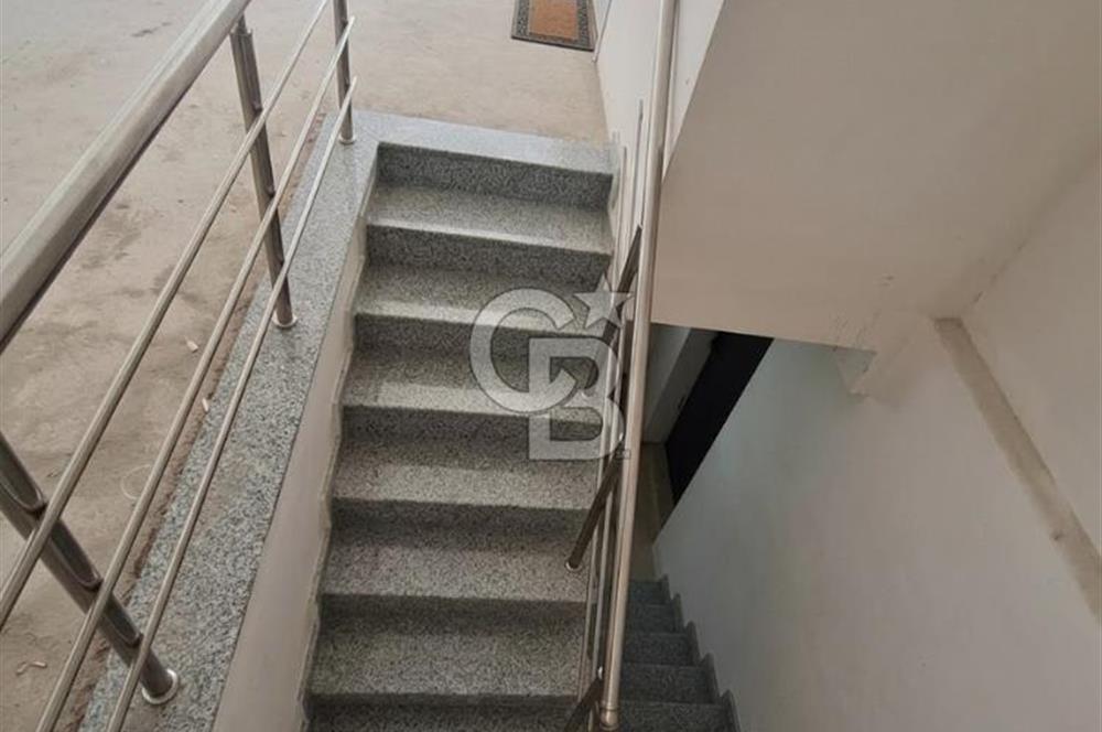 SULTANBEYLİ AHMET YESEVİ DE SATILIK 350 M² DEPO VE GARAJLI DÜKKAN 