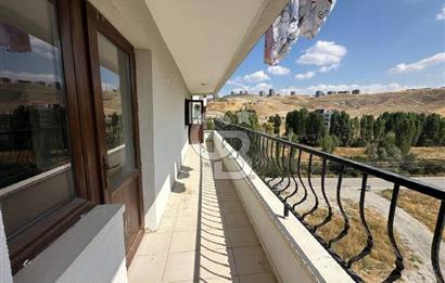 Alacaatlı Cad. 160 m², 3+1, Balkonlu, Kiralık 4.Kat (Ara Kat)
