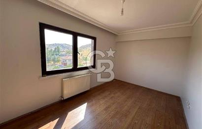 Alacaatlı Cad. 160 m², 3+1, Balkonlu, Kiralık 4.Kat (Ara Kat)