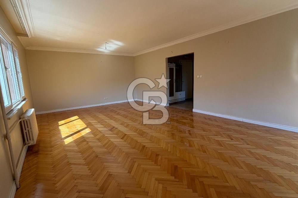 BEŞİKTAŞ,FULYA'DA, ŞENOL SOKAK'TA 3+1 120 M2 BALKONLU
