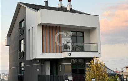YAŞAMKENTTE 425 M² ASANSÖRLÜ SATILIK LÜKS YAPILI ŞİRKET BİNASI