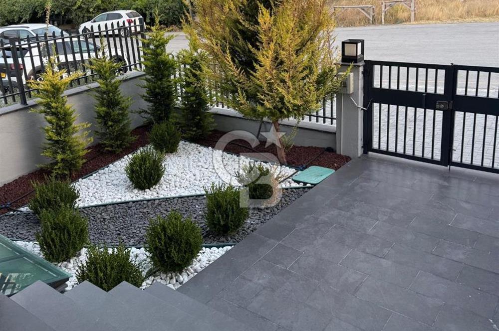 YAŞAMKENTTE 425 M² ASANSÖRLÜ SATILIK LÜKS YAPILI ŞİRKET BİNASI
