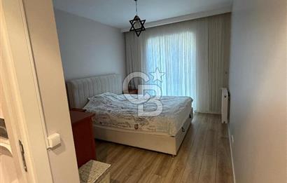 ÇENGELKÖY'DE CADDE ÜZERİNDE HARİKA KONUMDA 2+1  90 M2 EBEVEYNLİ , BALKONLU