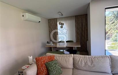 ÇENGELKÖY'DE CADDE ÜZERİNDE HARİKA KONUMDA 2+1  90 M2 EBEVEYNLİ , BALKONLU