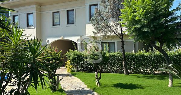 GÖCEK OPAL SİTESİ’NDE DENİZ MANZARALI, HAVUZLU 3+1 DUBLEKS 180 M2 - 370708