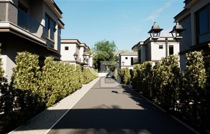 EVONADAN EMİRALEMDE MÜSTAKİL OTOPARK, BAHÇELİ SİTE İÇİ 3+1 VİLLA