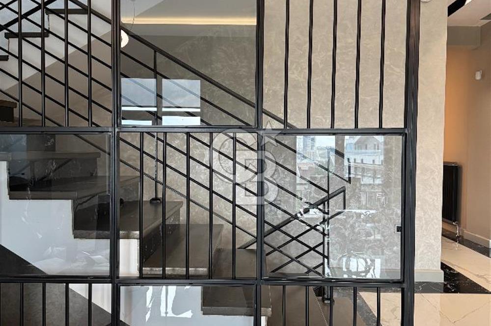 YAŞAMKENTTE 425 M² ASANSÖRLÜ SATILIK LÜKS YAPILI ŞİRKET BİNASI