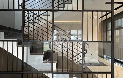 YAŞAMKENTTE 425 M² ASANSÖRLÜ SATILIK LÜKS YAPILI ŞİRKET BİNASI