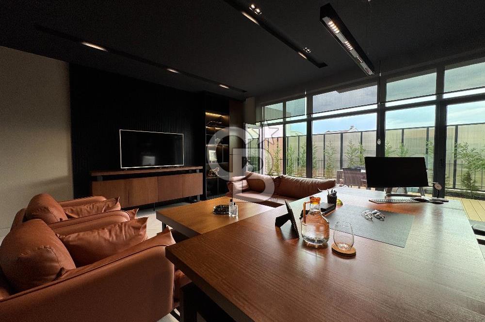 YAŞAMKENTTE 425 M² ASANSÖRLÜ SATILIK LÜKS YAPILI ŞİRKET BİNASI