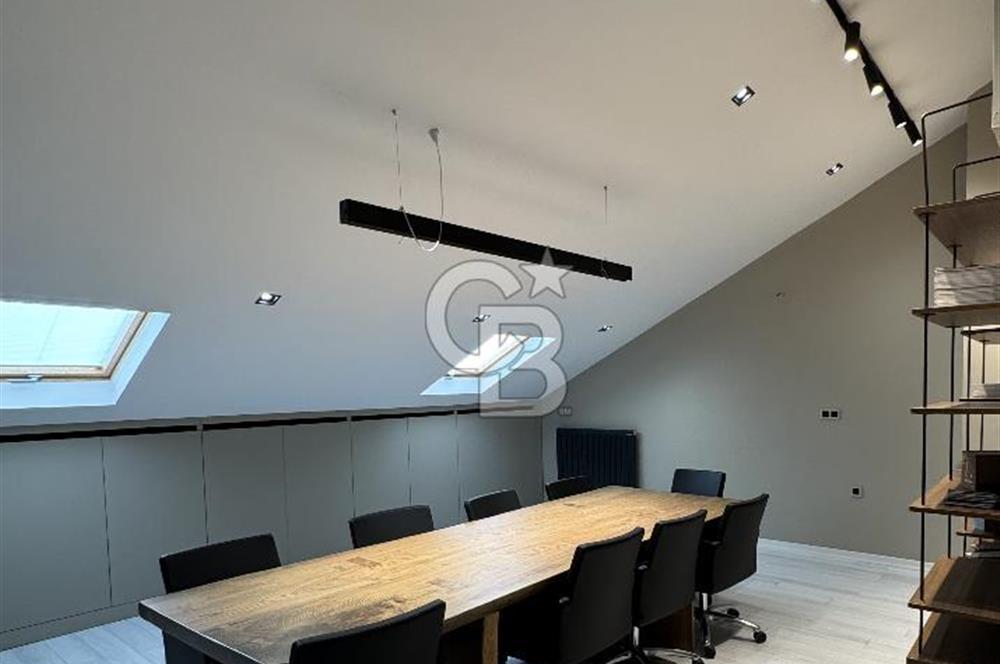 YAŞAMKENTTE 425 M² ASANSÖRLÜ SATILIK LÜKS YAPILI ŞİRKET BİNASI