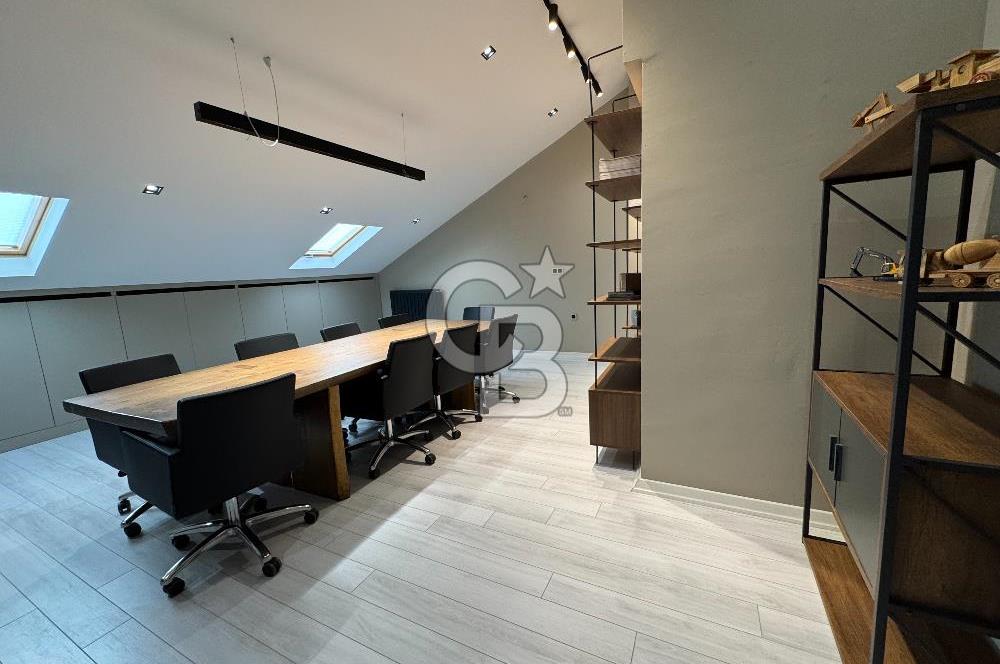 YAŞAMKENTTE 425 M² ASANSÖRLÜ SATILIK LÜKS YAPILI ŞİRKET BİNASI