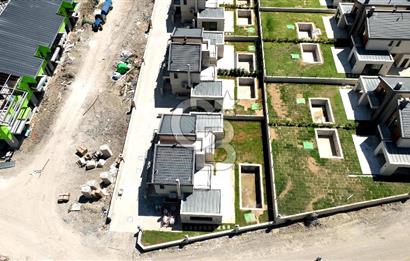 Urla Kuşçular Privatus Evleri Özel Tasarımlı 5+2 Villa Satılık