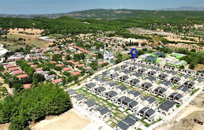 Urla Kuşçular Privatus Evleri Özel Tasarımlı 5+2 Villa Satılık