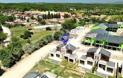 Urla Kuşçular Privatus Evleri Özel Tasarımlı 5+2 Villa Satılık