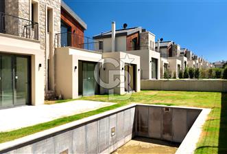 Urla Kuşçular Privatus Evleri Özel Tasarımlı 5+2 Villa Satılık - 2 - 370723