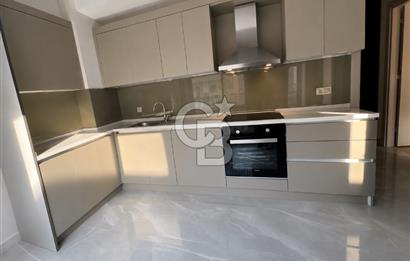 KARŞIYAKA KİRALIK 3+1 DAİRE TRAMVAY VE İZBANA YAKIN