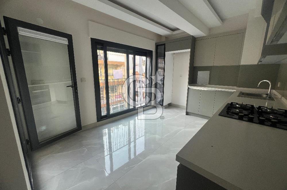 KARŞIYAKA KİRALIK 3+1 DAİRE TRAMVAY VE İZBANA YAKIN