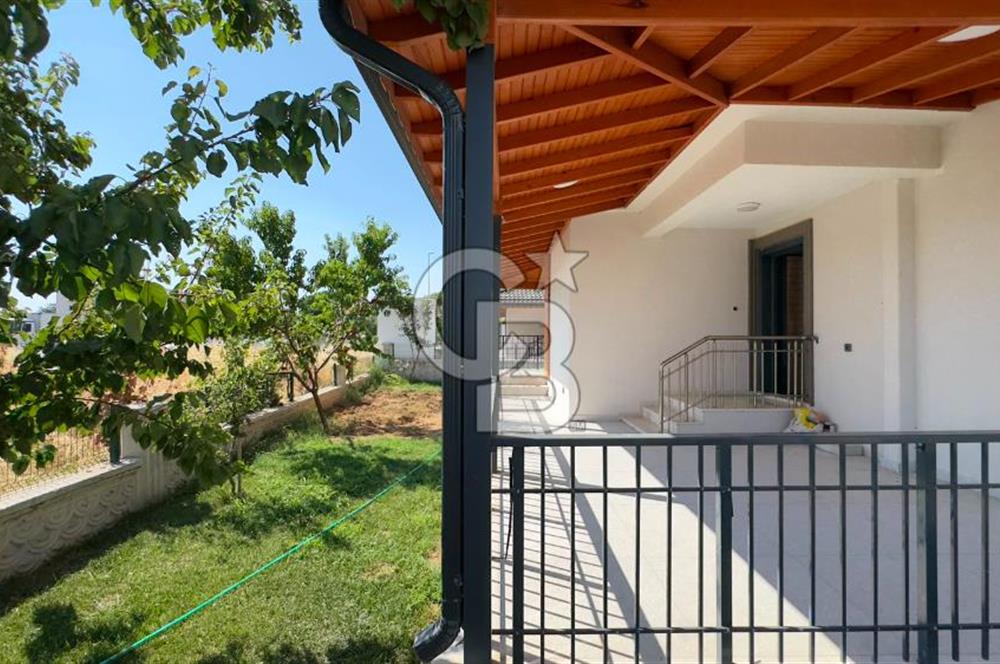 C.B. ROUTE | SALİHLER MAH. | GENİŞ BAHÇELİ, VERANDALI 5+1 VİLLA