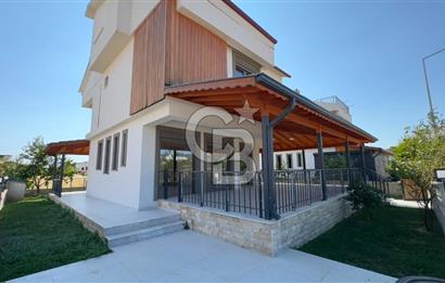 C.B. ROUTE | SALİHLER MAH. | GENİŞ BAHÇELİ, VERANDALI 5+1 VİLLA