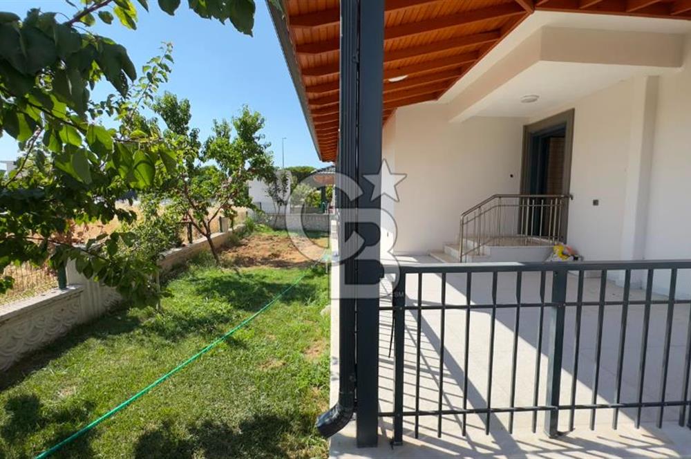 C.B. ROUTE | SALİHLER MAH. | GENİŞ BAHÇELİ, VERANDALI 5+1 VİLLA