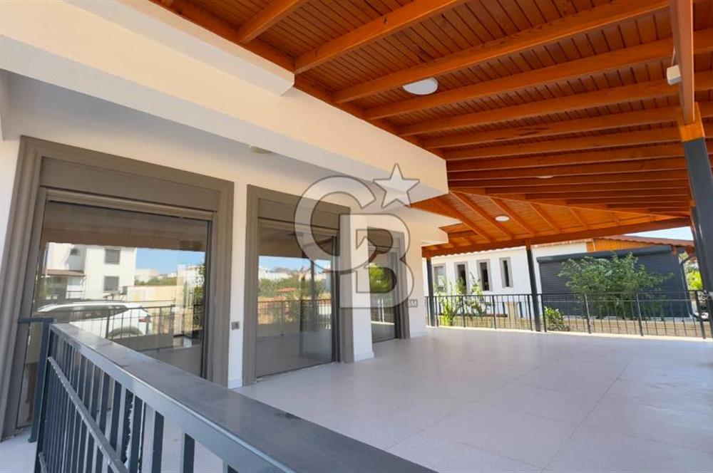 C.B. ROUTE | SALİHLER MAH. | GENİŞ BAHÇELİ, VERANDALI 5+1 VİLLA